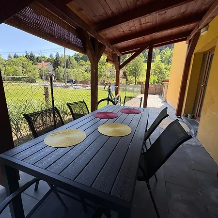 Holiday home Ubytko U Karla *